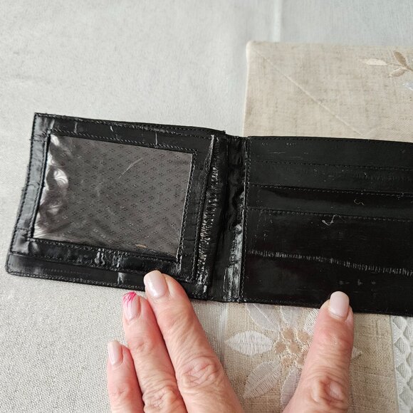 Vintage 1980s Eel Skin Wallet - Picture 5 of 9